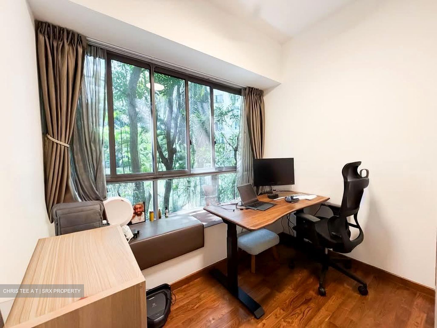 Waterford Residence (D9), Apartment #562310301